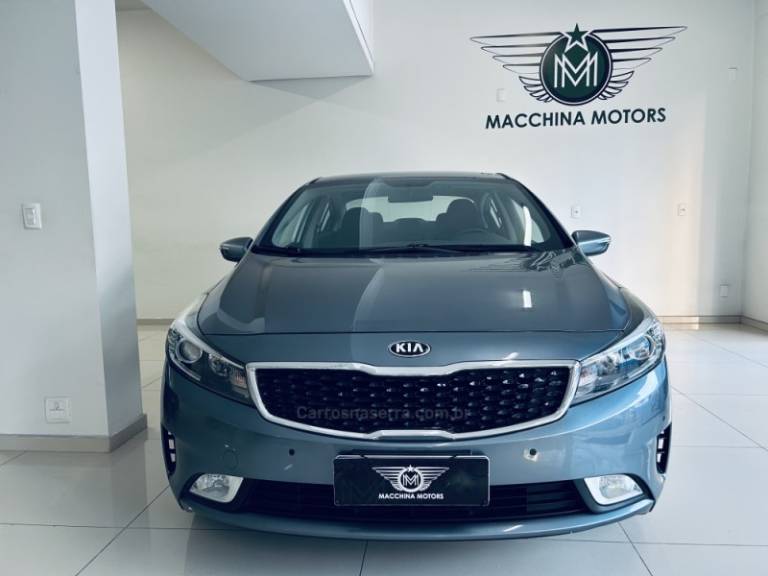 KIA MOTORS - CERATO - 2018/2019 - Cinza - R$ 79.990,00