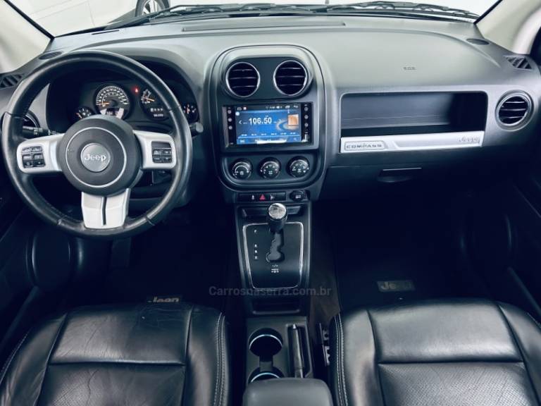 JEEP - COMPASS - 2013/2014 - Preta - R$ 55.990,00