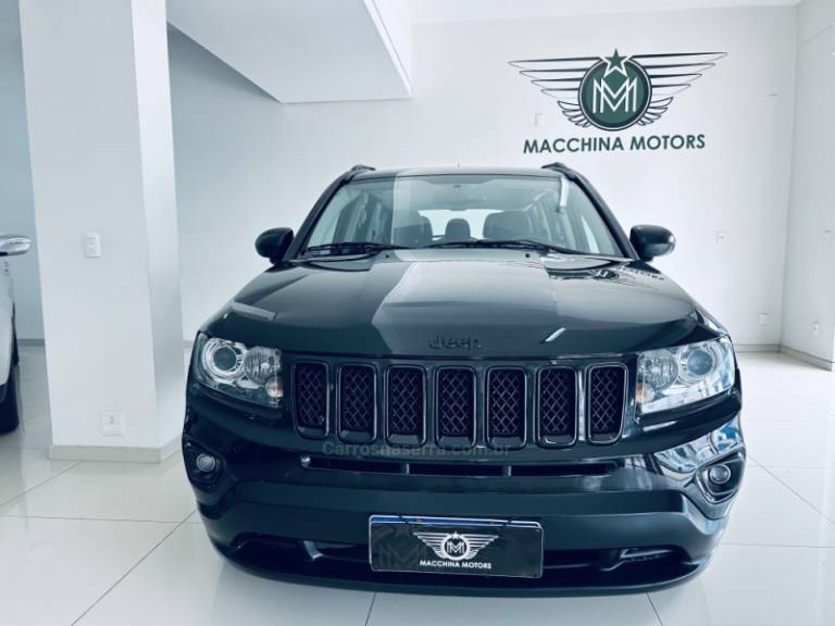 JEEP - COMPASS - 2013/2014 - Preta - R$ 55.990,00