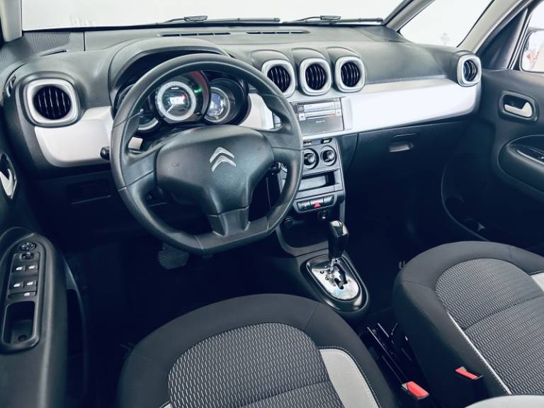CITROËN - AIRCROSS - 2017/2018 - Vermelha - R$ 55.990,00