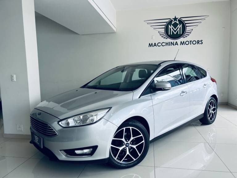 FORD - FOCUS - 2015/2016 - Prata - R$ 59.990,00