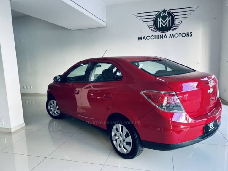 CHEVROLET - PRISMA - 2013/2013 - Vermelha - R$ 42.990,00