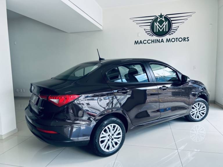 FIAT - CRONOS - 2021/2022 - Roxa - R$ 66.990,00