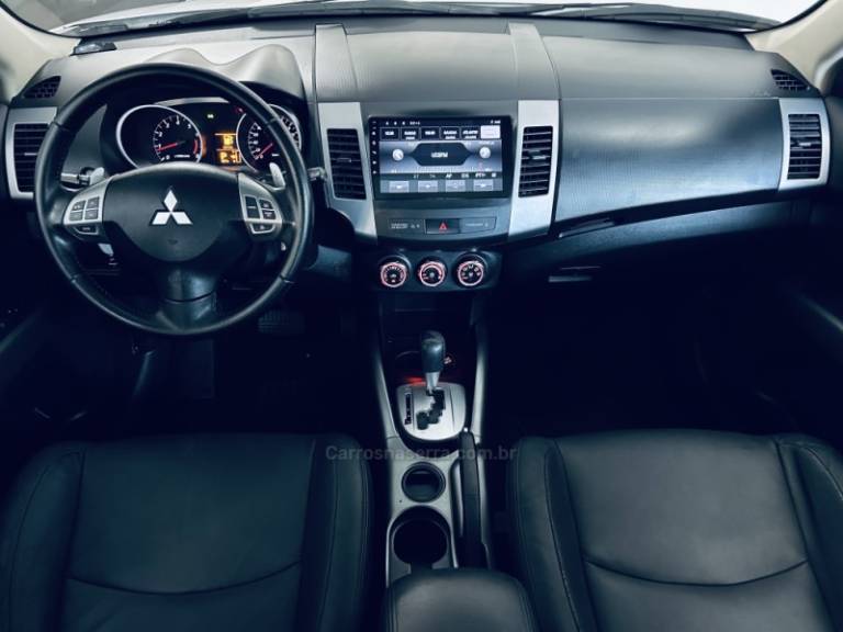 MITSUBISHI - OUTLANDER - 2012/2013 - Branca - R$ 60.990,00