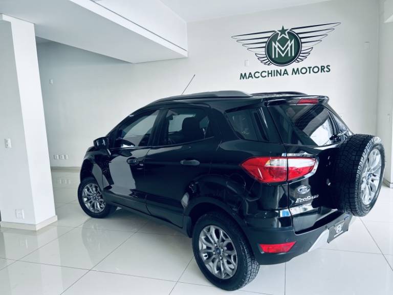 FORD - ECOSPORT - 2013/2014 - Preta - R$ 53.990,00