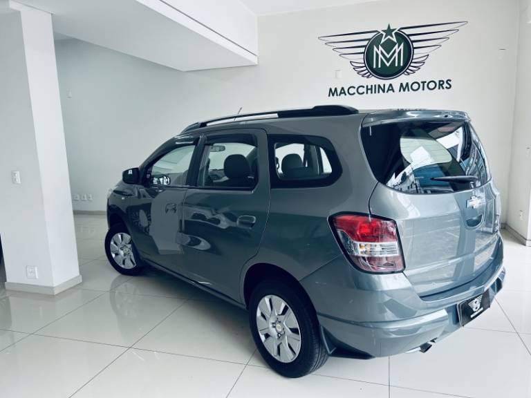 CHEVROLET - SPIN - 2013/2013 - Cinza - R$ 39.990,00