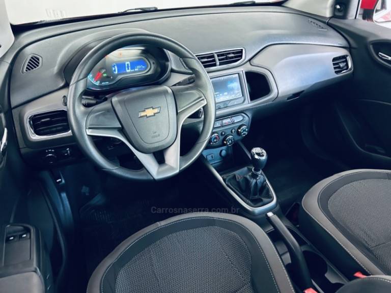 CHEVROLET - PRISMA - 2013/2013 - Vermelha - R$ 42.990,00