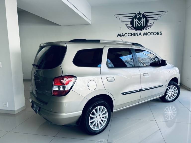 CHEVROLET - SPIN - 2013/2014 - Bege - R$ 45.990,00