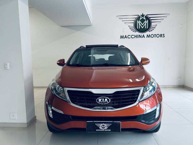 KIA MOTORS - SPORTAGE - 2013/2014 - Laranja - R$ 79.990,00