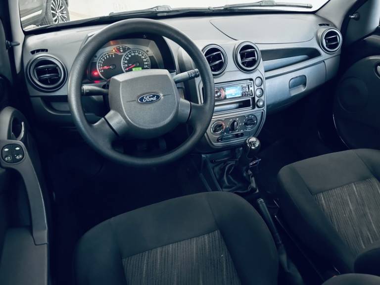 FORD - KA - 2009/2009 - Preta - R$ 20.990,00
