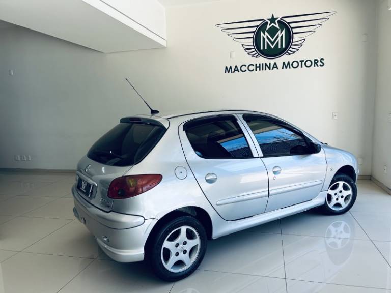 PEUGEOT - 206 - 2006/2007 - Prata - R$ 14.990,00