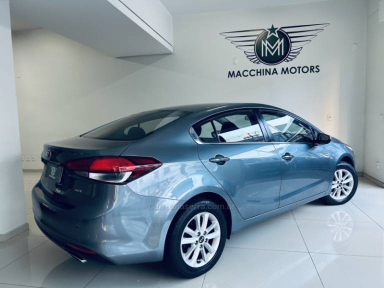 KIA MOTORS - CERATO - 2018/2019 - Cinza - R$ 79.990,00