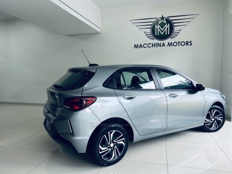 CHEVROLET - ONIX - 2024/2024 - Prata - R$ 79.990,00