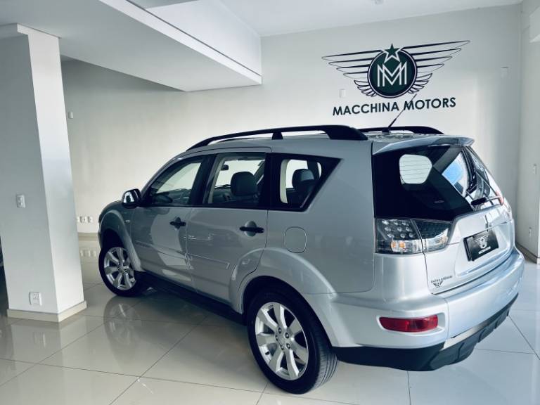 MITSUBISHI - OUTLANDER - 2013/2013 - Prata - R$ 59.990,00