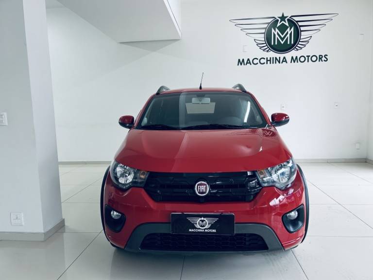 FIAT - MOBI - 2016/2017 - Vermelha - R$ 43.990,00