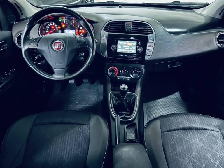 FIAT - BRAVO - 2015/2016 - Branca - R$ 46.990,00