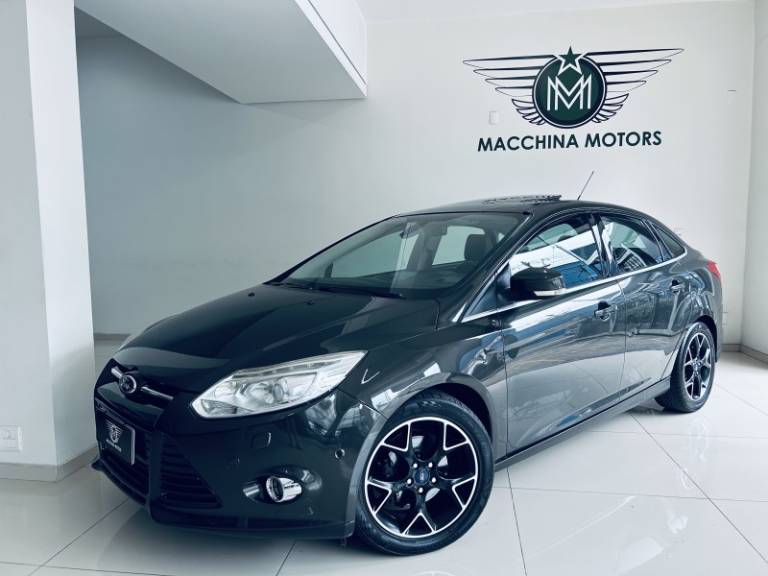 FORD - FOCUS - 2014/2015 - Cinza - R$ 56.990,00