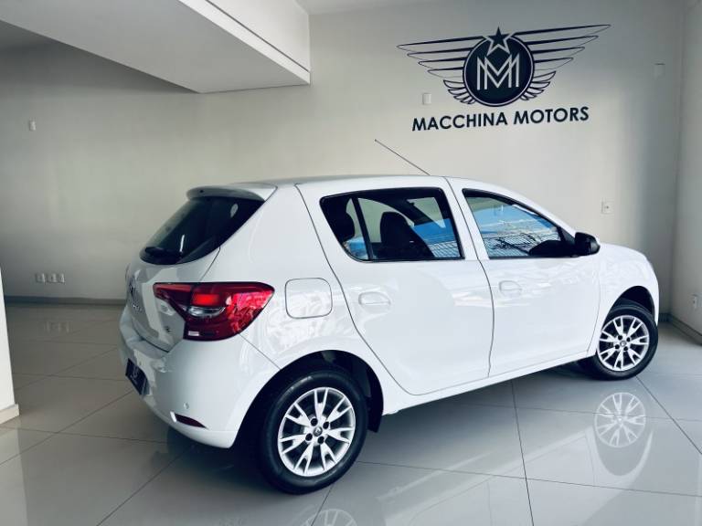 RENAULT - SANDERO - 2019/2020 - Branca - R$ 56.990,00
