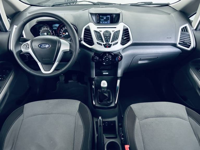 FORD - ECOSPORT - 2013/2014 - Preta - R$ 53.990,00