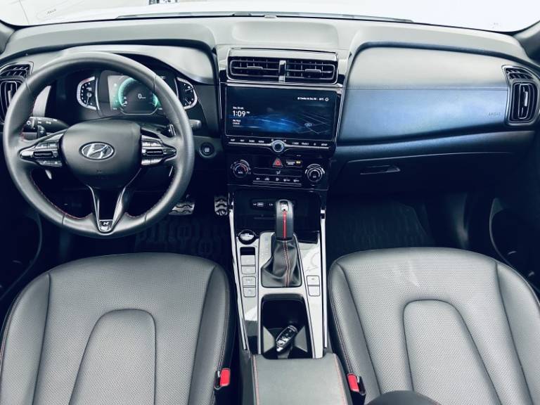 HYUNDAI - CRETA - 2024/2025 - Branca - R$ 156.990,00