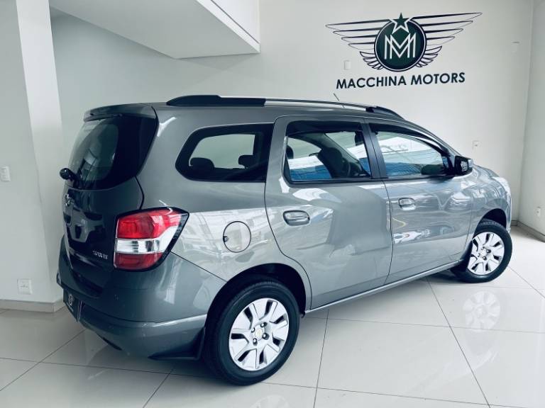CHEVROLET - SPIN - 2013/2013 - Cinza - R$ 39.990,00