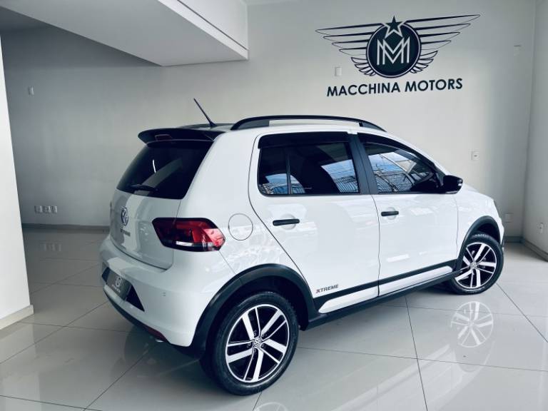 VOLKSWAGEN - FOX - 2019/2020 - Branca - R$ 65.990,00