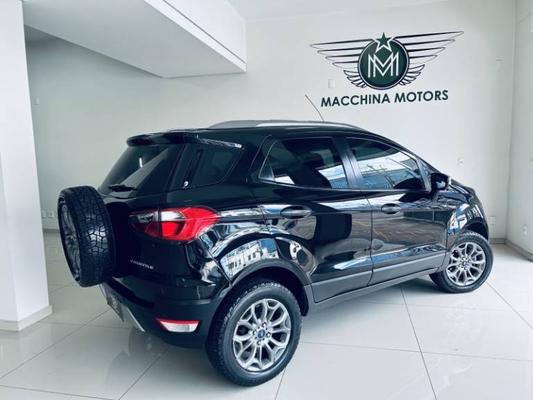 FORD - ECOSPORT - 2013/2014 - Preta - R$ 53.990,00