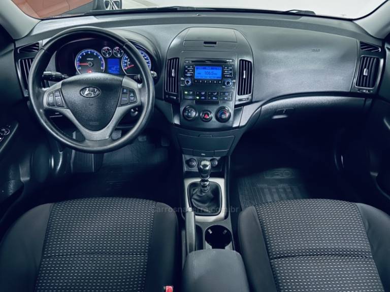 HYUNDAI - I30 - 2009/2010 - Preta - R$ 38.990,00