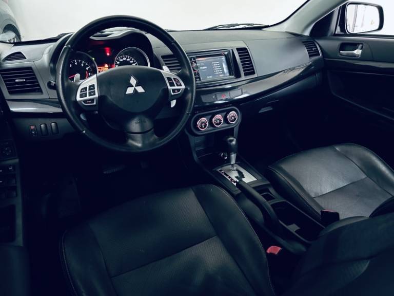 MITSUBISHI - LANCER - 2013/2014 - Preta - R$ 58.990,00