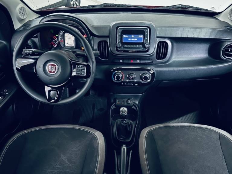 FIAT - MOBI - 2016/2017 - Vermelha - R$ 43.990,00