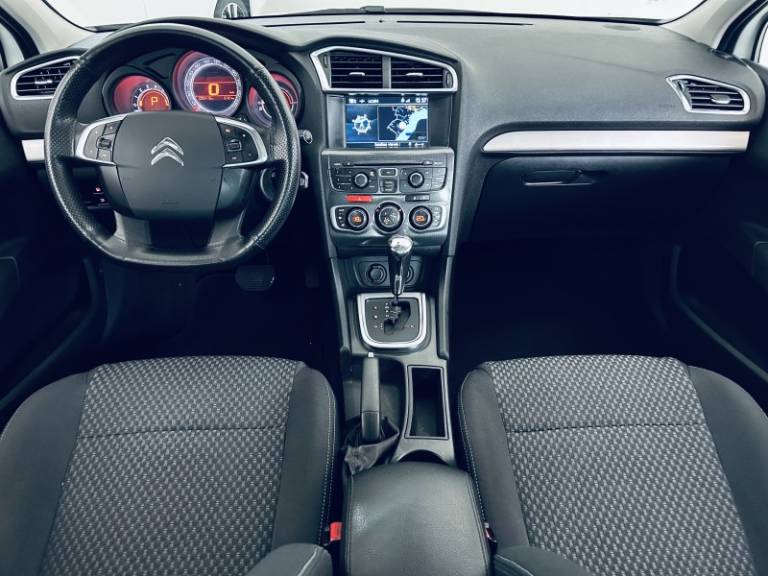 CITROËN - C4 LOUNGE - 2014/2015 - Branca - R$ 48.990,00