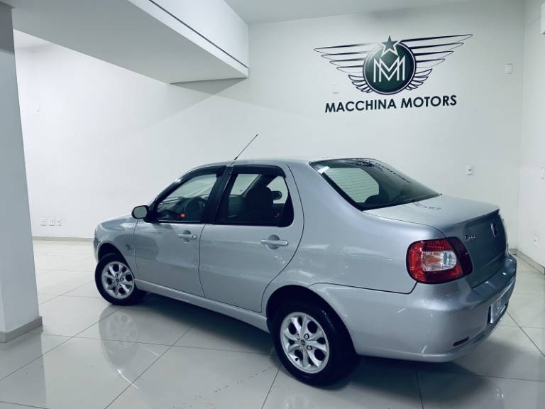 FIAT - SIENA - 2006/2007 - Prata - R$ 20.990,00
