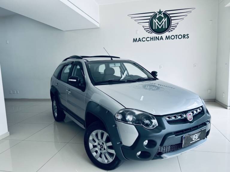 FIAT - PALIO - 2015/2016 - Prata - R$ 49.990,00