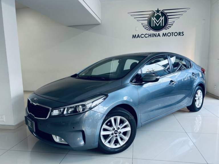 KIA MOTORS - CERATO - 2018/2019 - Cinza - R$ 79.990,00