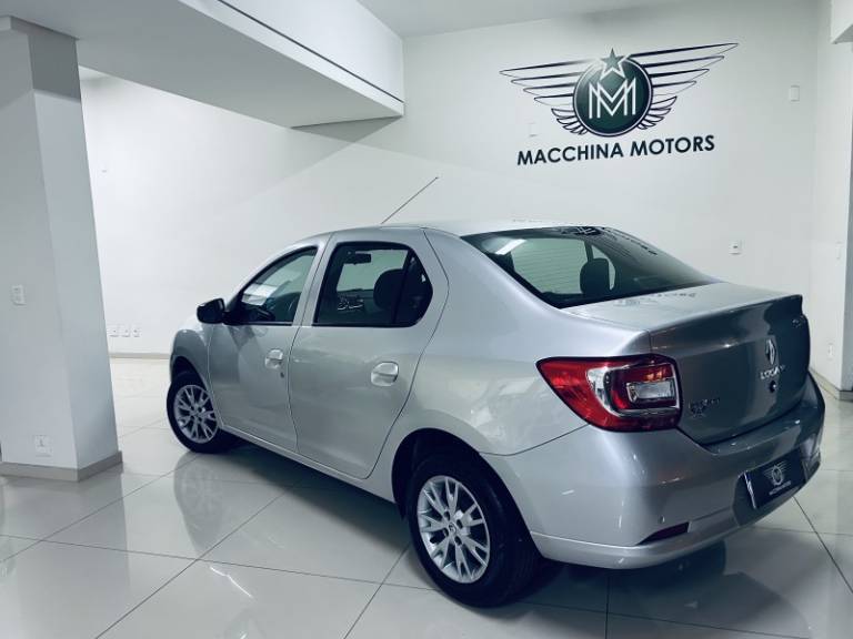 RENAULT - LOGAN - 2021/2022 - Prata - R$ 62.990,00
