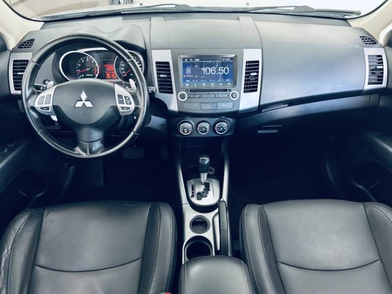 MITSUBISHI - OUTLANDER - 2013/2013 - Prata - R$ 59.990,00