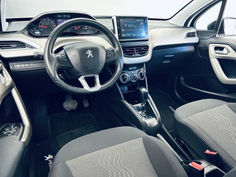 PEUGEOT - 2008 - 2017/2018 - Branca - R$ 59.990,00